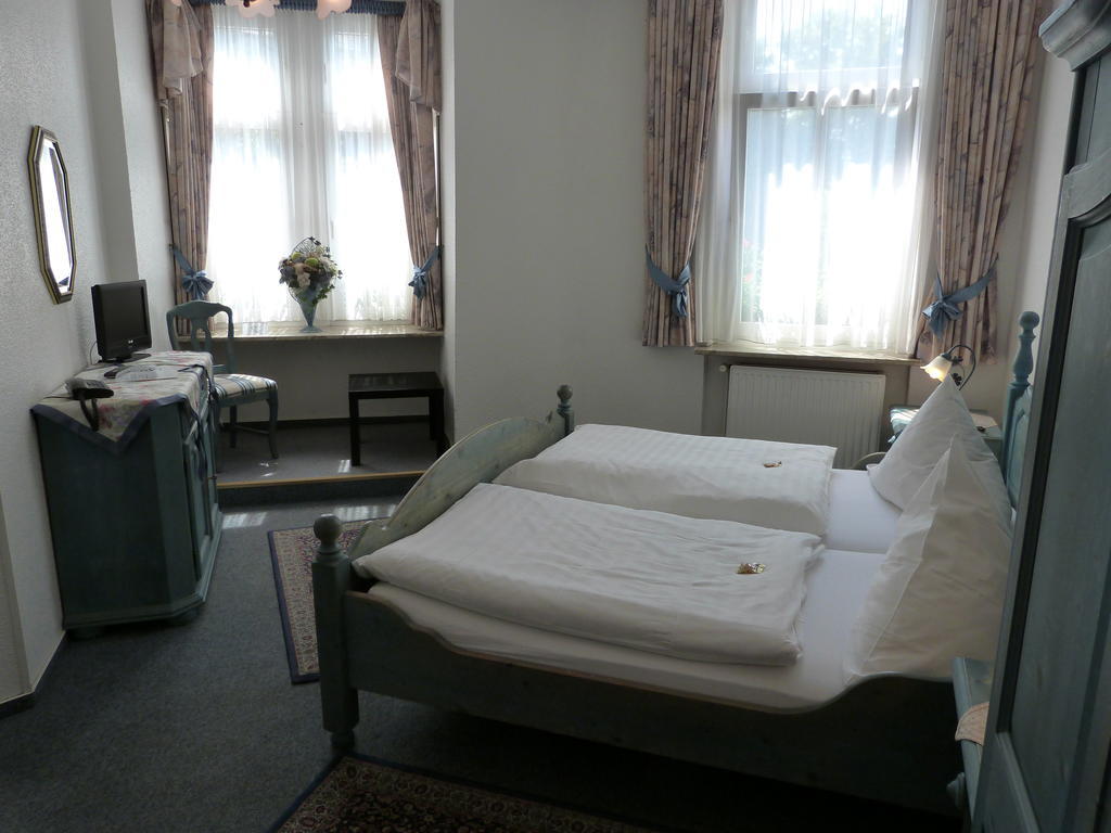Hotel Jaegerhof Mayen Habitación foto