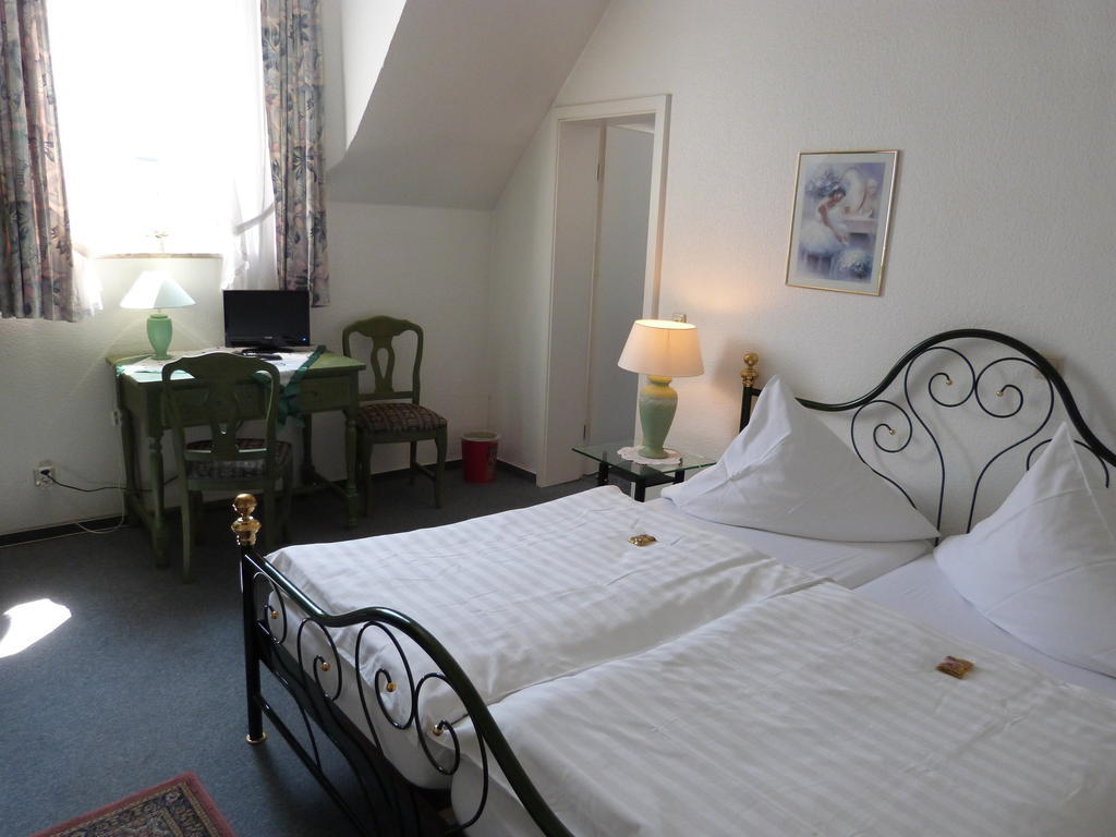 Hotel Jaegerhof Mayen Habitación foto